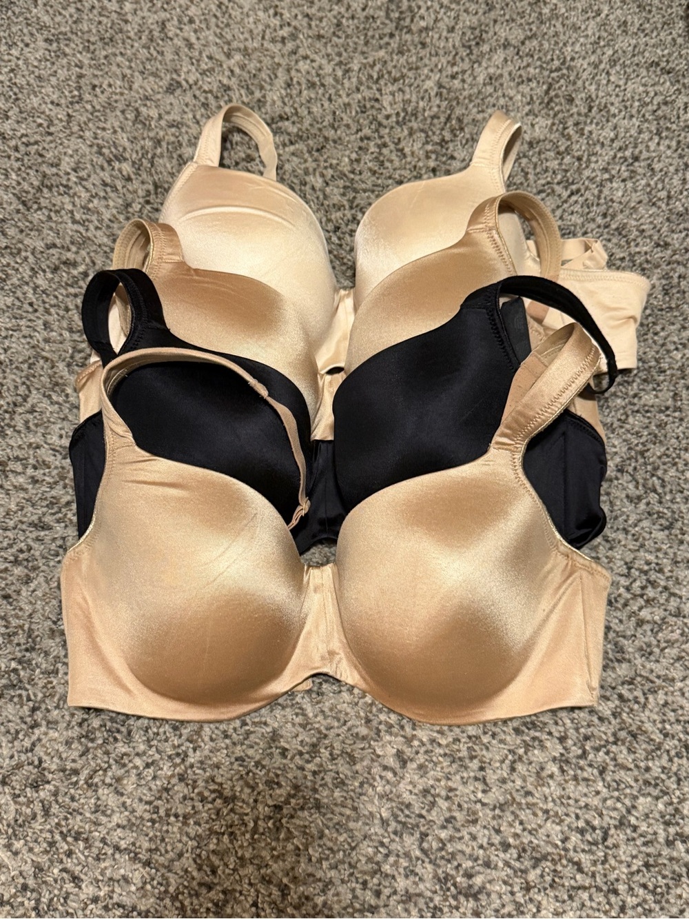 Soma Balconette bra. 4 sold together. Size 34DD. Excellent condition